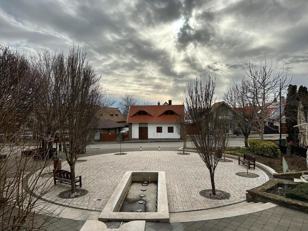 Villa Piros Vendeghaz Tihany Exterior foto